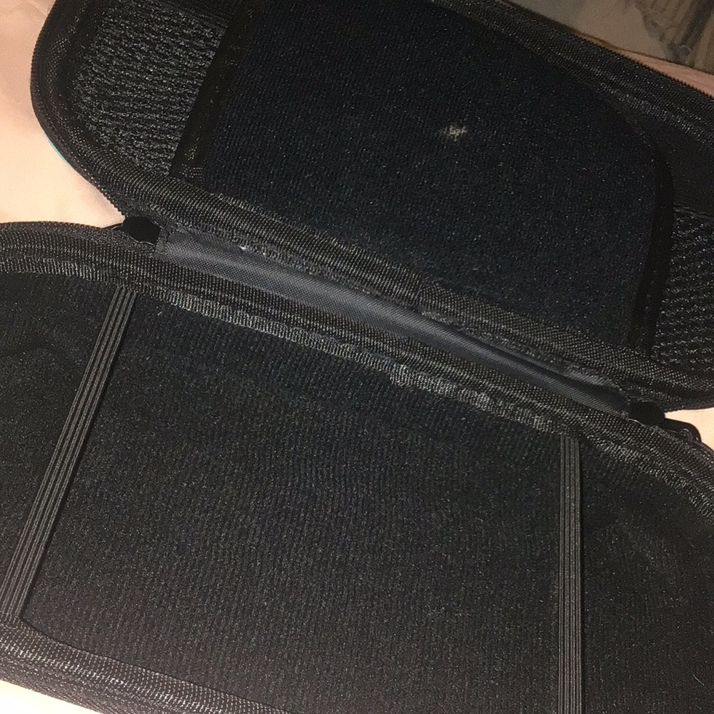 Nintendo switch case - Picture 3 of 3